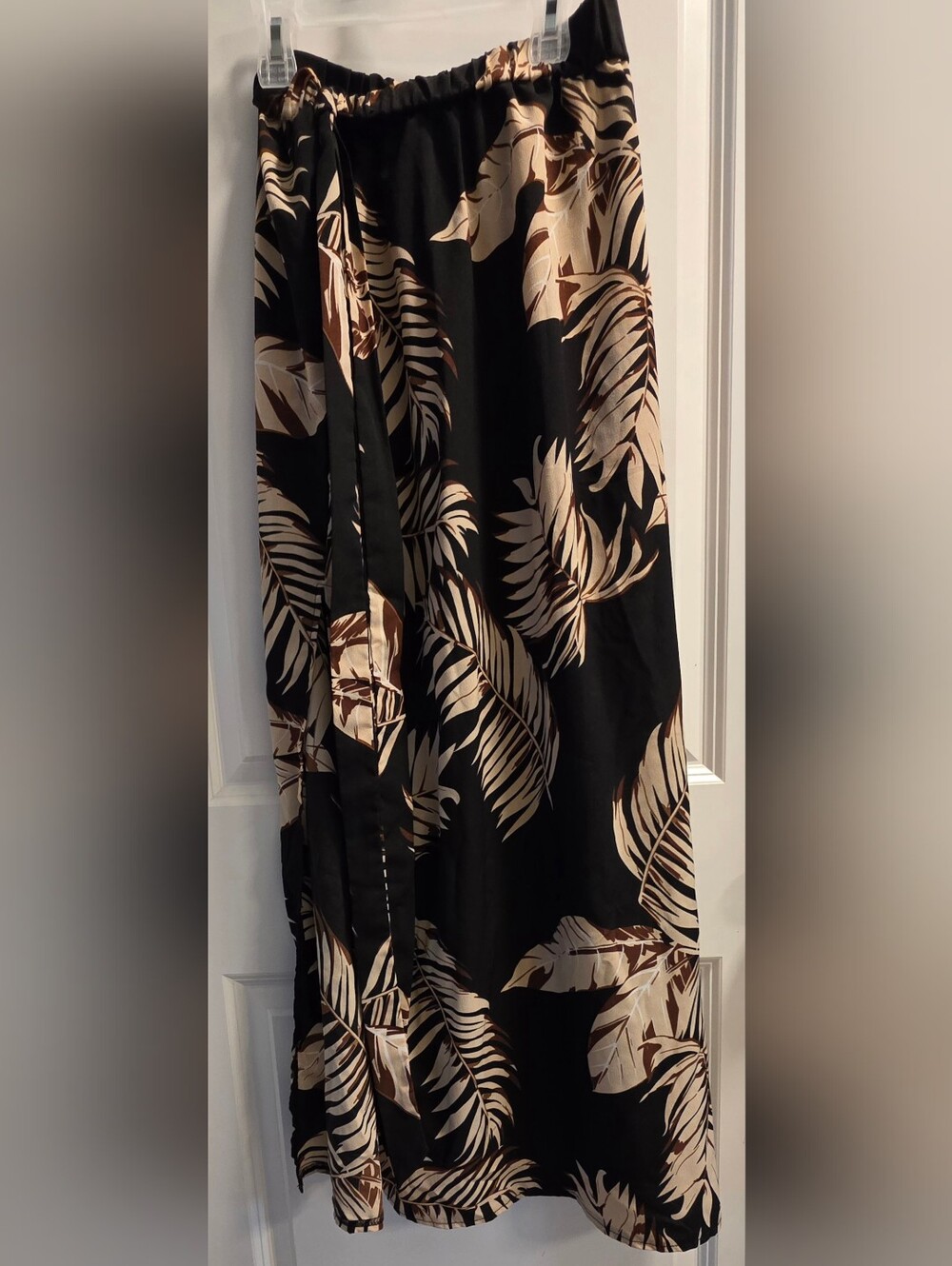 Black Tropical Print Maxi Skirt